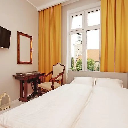 Old Town Apartment
